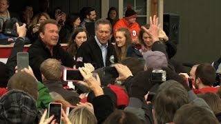 Watch Schwarzenegger Endorses Kasich for President Video