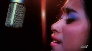 Watch Saadi Galli Aaja - (Breezer Mix) - Feat. Shweta Subram & Sandeep Thakur Video