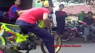Watch Drag Bike Ninja : Konyol Start Jumping Jungkir Balik LUCU!!! Video