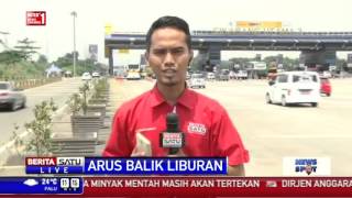 Watch Kendaraan Lancar Melintas Pintu Tol Cikarang Utama Video