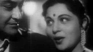 Watch Muskuraao ke Jee Nahin Lagta | Kangan (1959) | Lata Mangeshkar | {Old Is Gold} Video