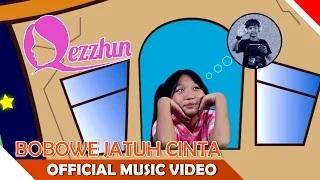 Watch Qezzhin - Bobowe Jatuh Cinta - Official Music Video - Nagaswara Video