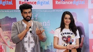 Watch Arjun Kapoor and Shraddha Kapoor PROMOTES Half Girlfriend At Reliance Digital JUHU Video