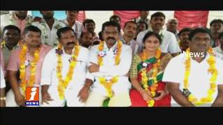Watch Dharna in Makthal on New Districts | Mahabubnagar | iNews Video