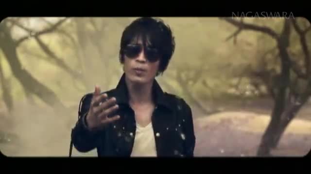 Watch Doa Band - Jauh Darimu (Official Music Video) Video