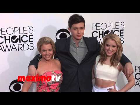 Watch Taylor Spreitler, Melissa Joan Hart, Nick Robinson People's Choice Awards 2014 Video