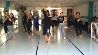 Watch Nagada Sang Dhol Baaje (Learn Dance Steps) rehearsal for a show in Cali, Colombia Devesh Mirchandani Video