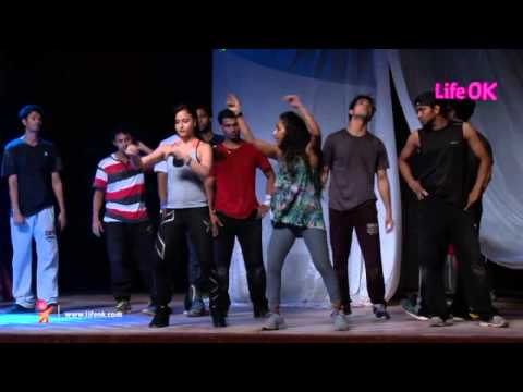 Watch Rithvik Dhanjani & Elli Avram on 'Life OK Now Awards', May 31 at 8pm Video