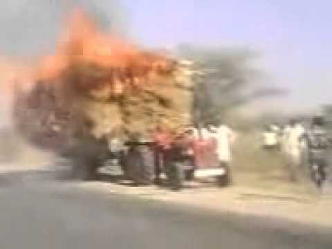 Watch whatsapp videos burning truck Video