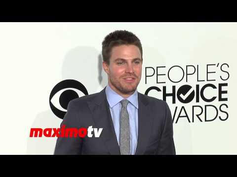 Watch Stephen Amell People's Choice Awards 2014 - Red Carpet Arrivals Video