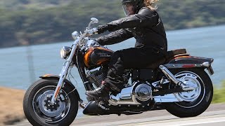 Watch Harley-Davidson CVO Cruiser Motorcycle Review Video
