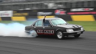 Watch EXCTME ALL RACE FABRICATIONS TWIN TURBO COMMODORE AT POWERCRUISE 60 Video