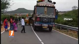 Watch Road Accident At Nagarjuna Sagar Ghat Road | Lorry Hits Auto | iNews Video