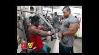 Watch Workout and posing session with ifbb pro roelly winklaar Video