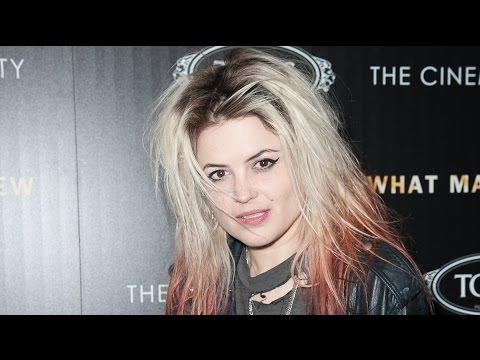 Watch Harry Styles' New Fling- Another Older Woman Video