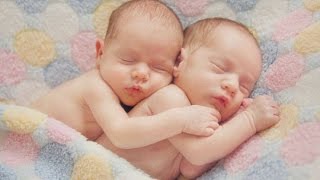 Watch Lucunya Bayi Kembar Ketawa Sampai Menangis - Bikin Bibir Keram :D Video