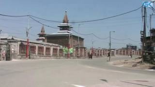 Watch Curbs in Downtown Srinagar on Third Consecutive Day Video