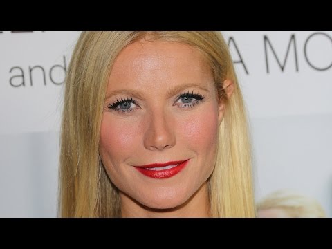 Watch Gwyneth Paltrow Flirts with President Obama Video