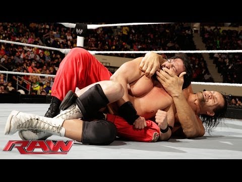 Watch The Great Khali vs. Damien Sandow - WWE App Vote Match: Raw, Dec. 30, 2013 - WWE Wrestling Video Video