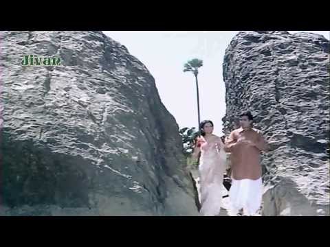 Watch Nadiya Chale Chale Re Dhara - Old Is Gold Hindi Superhit Old Song Video