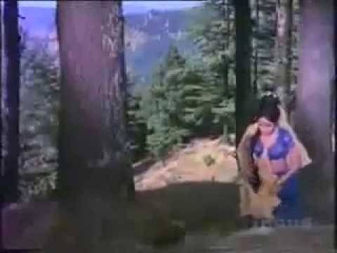 Watch Kahin Karti Hogi Woh Mera - Mukesh, Lata Mangeshkar - Old is Gold Superhit Old Song Video