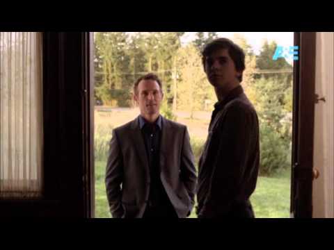 Watch Michael Vartan Checks Into 'Bates Motel' News Video Video