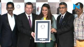 Watch Sonakshi Sinha creates 'Guinness World Record' along  1328 women Video