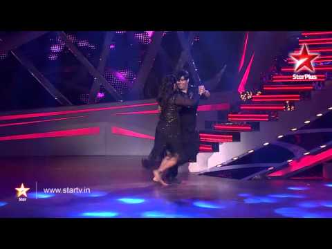 Watch Nach Baliye 6 - 4th January 2014 - Kiku and Priyanka's romantic performance Video