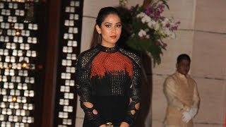 Watch Shahid Kapoor's Wife Mira Rajput At Ambani's Grand Party 2017 Video