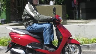 Watch Honda Elite Scooter Review Video