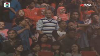 Watch Ihsan Tarore - Simalakama (Konser 6 Besar D'Academy Celebrity) Video