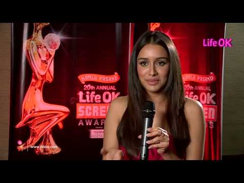 Watch Moments Of Joy - Shraddha Kapoor - Life OK Screen Award 2014 Video