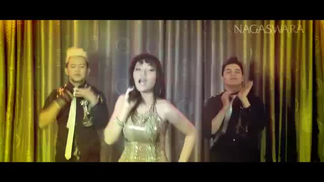 Watch GUN - Ciuman Pertama (Official Video Music) Video