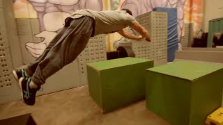 Watch Amazing Gym Parkour and Freerunning 2015 Video