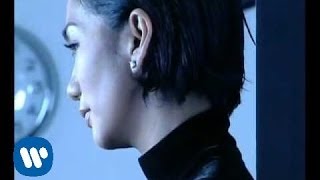 Watch Harvey Malaiholo Feat. Sheila Madjid - Begitulah Cinta (Official Music Video) Video