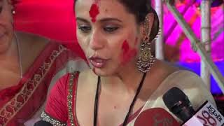 Watch Rani Mukherji celebrates Sindoor khela on Vijayadashami Video