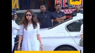 Watch Bachchans, Kapoor's and other Bollywood celebs attend Rani Mukerji's father prayer meet Video