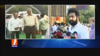 Watch Jr NTR Pay Tributes To Sr NTR | Hyderabad | iNews Video