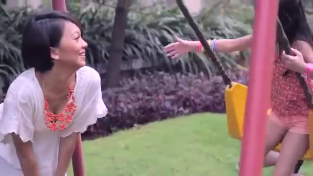 Watch Naura feat. Nola B3 - Semesta Cinta Video