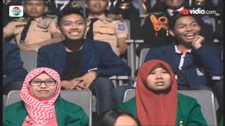 Watch Ibu Kost Menagih Uang Bulanan - Situasi Komedi Improv Comedy Video