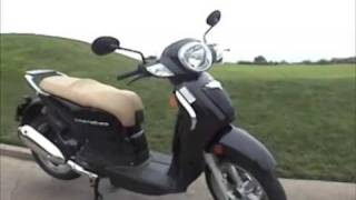 Watch Aprilia Scarabeo 200 Scooter Review Video