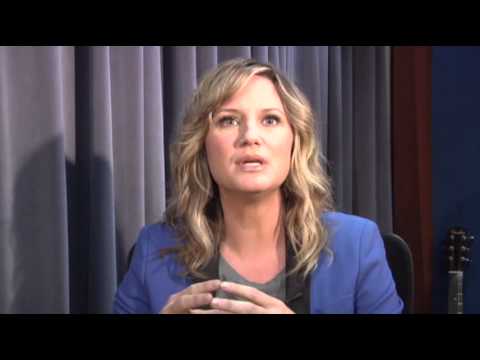 Watch Sugarland's Jennifer Nettles Exposes New Side News Video Video