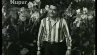 Watch Ham Tumse Mohabbat Karke Sanam Duniya ka Fas || Wahan Ke Log (1967) || Mukesh || {Old Is Gold} Video