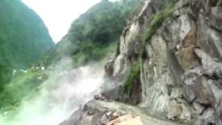 Watch Caught on cam- Landslide blocks Gangotri highway Video