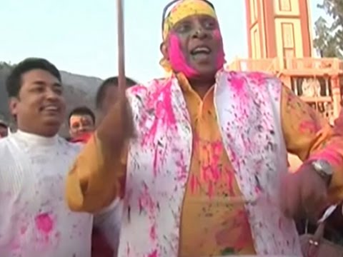Watch Raw- India Celebrates Hindu Festival of Colors News Video Video