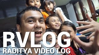 Watch RVLOG - GUE KERJAIN PEER LO! Video