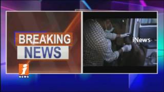 Watch Fighting Between Two Drunk Men, Severely Injured In LB Nagar | Hyderabad | iNews Video