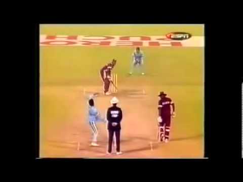 Watch Sachin- Brian Lara CLEAN BOWLED (RARE video) - Cricket Classic Video Video