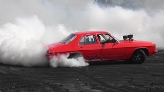 Watch TIP INS & SKID MIX FROM BURNOUT MANIA SYDNEY DRAGWAY Video
