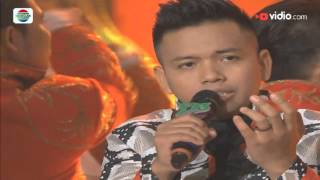 Watch Irsya, Bandung - Cinta Hampa (D'Academy 3 Konser Final Top 6 Group 1) Video